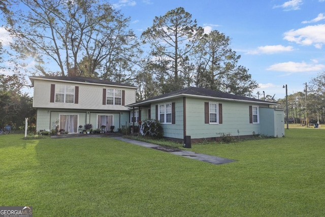 view of front of house with a front yard