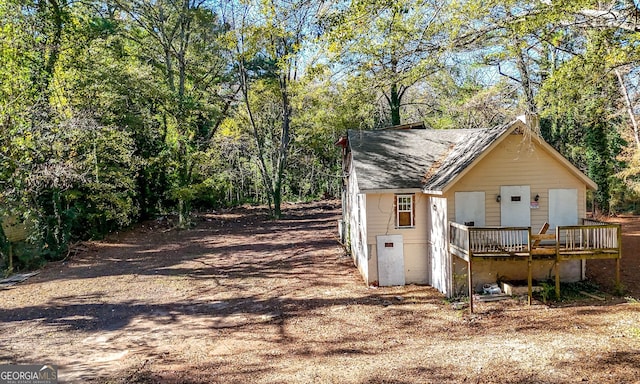 view of outbuilding