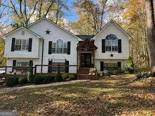 Listing photo 3 for 5673 Yorktown Rd, Douglasville GA 30135