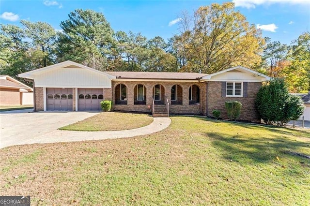 ranch-style home featuring a porch and a front yard