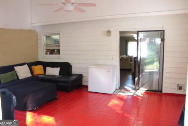 living room featuring ceiling fan