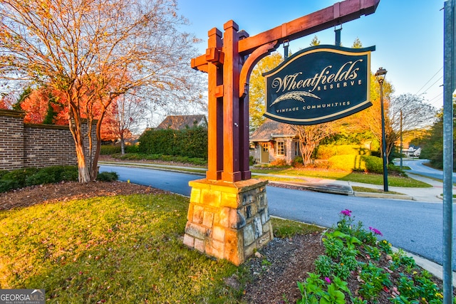 view of community / neighborhood sign