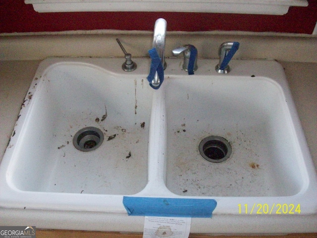 details with sink