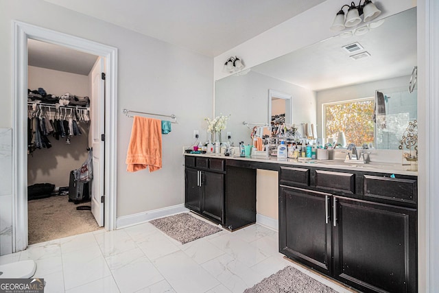 bathroom with vanity