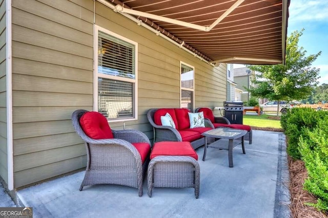 view of patio / terrace featuring outdoor lounge area