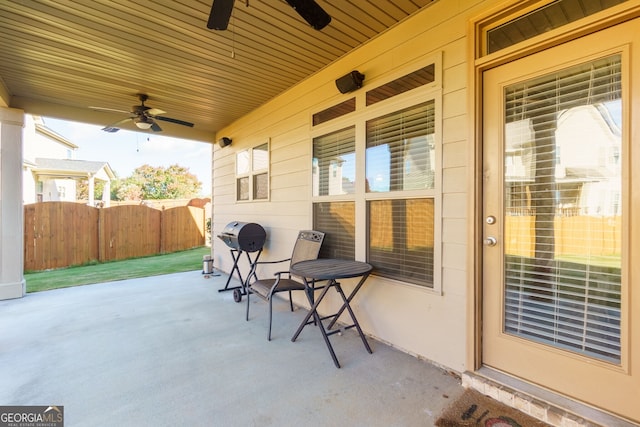 view of patio / terrace with ceiling fan and covered porch