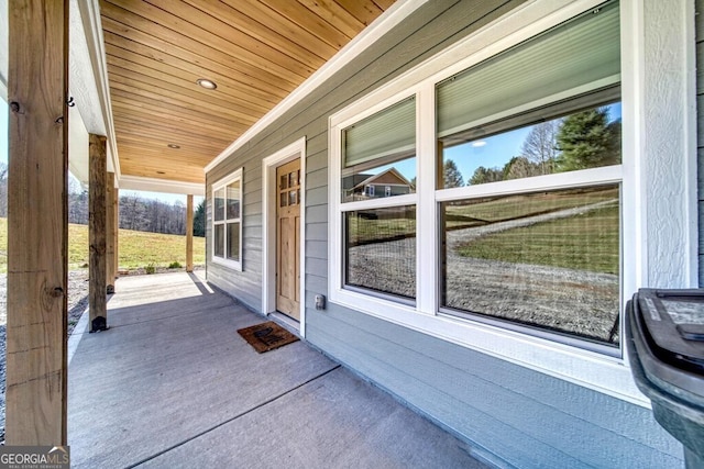 view of patio / terrace with covered porch