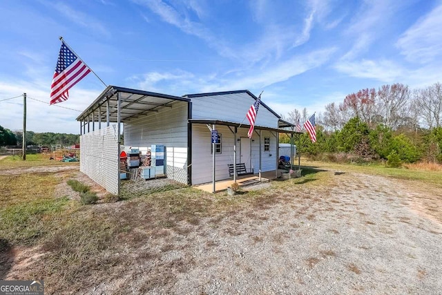 view of outbuilding