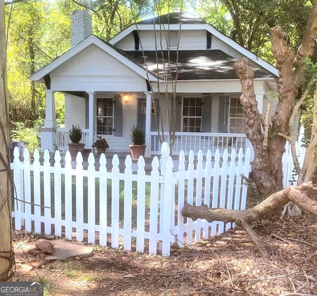 view of front of property with a porch