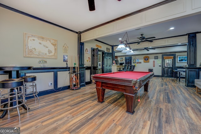 playroom featuring hardwood / wood-style flooring, crown molding, ceiling fan, and pool table