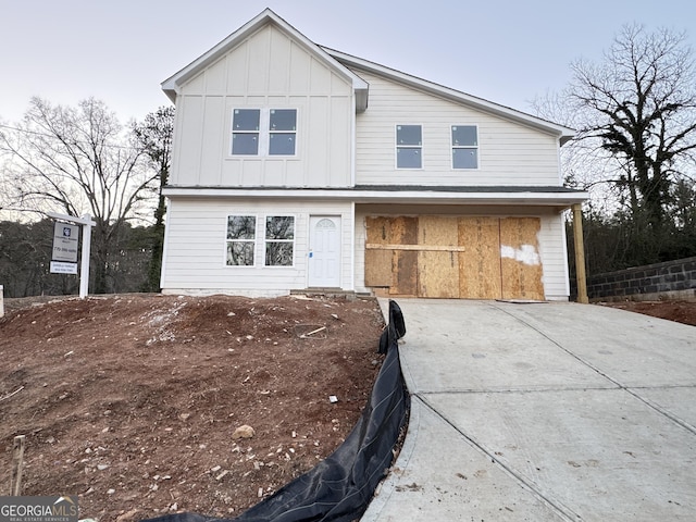 view of front of property