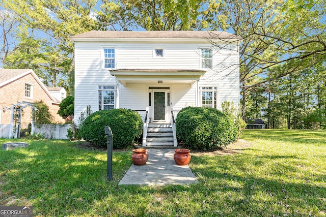 view of front of property with a front yard