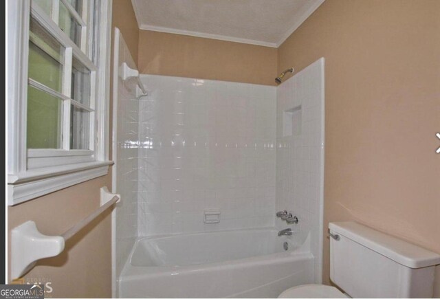 bathroom with vanity and ornamental molding