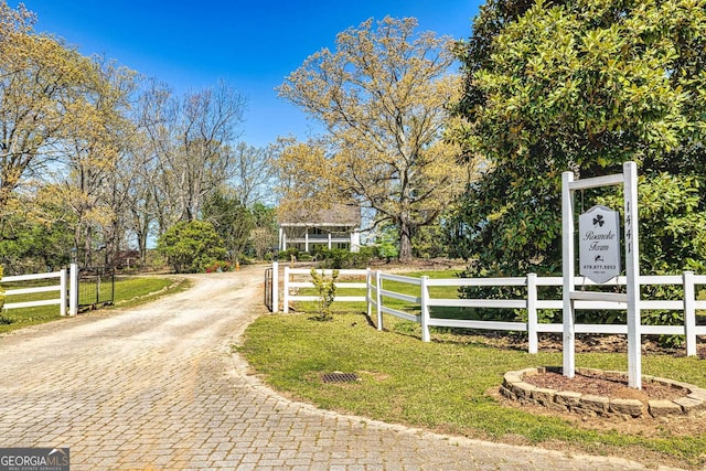 1441 Welcome Rd, Newnan GA, 30263, 5 bedrooms, 3 baths house for sale