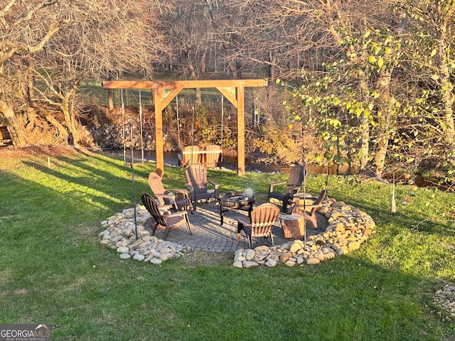 view of yard featuring a patio area