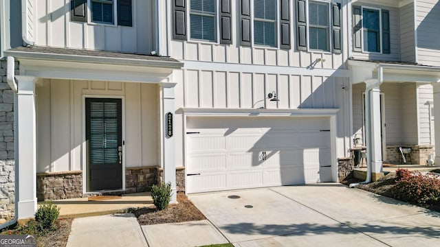 property entrance featuring a garage