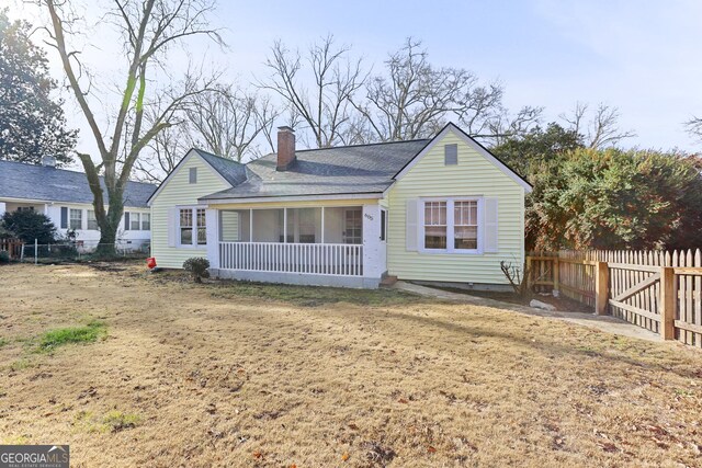 exterior space featuring a yard