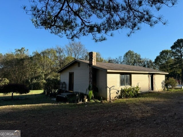 view of home's exterior