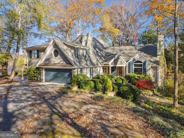 view of front facade featuring a garage