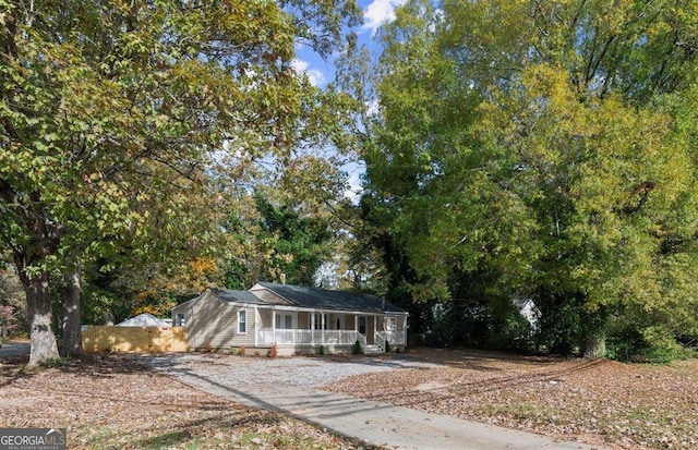 view of front of home featuring covered porch