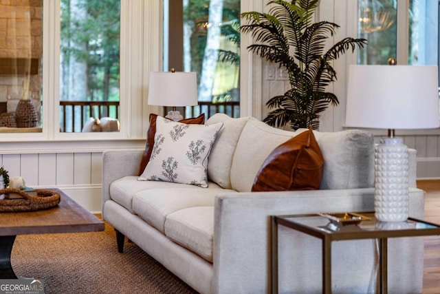 sitting room with hardwood / wood-style floors