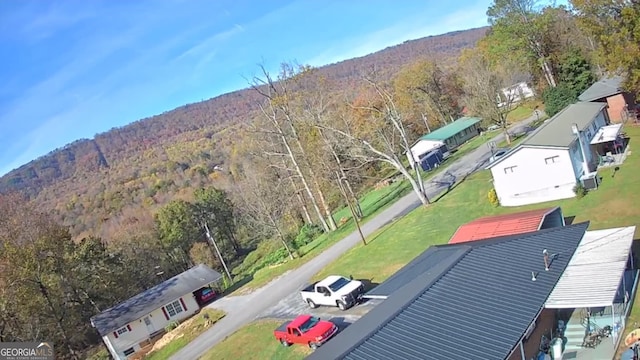 bird's eye view with a mountain view