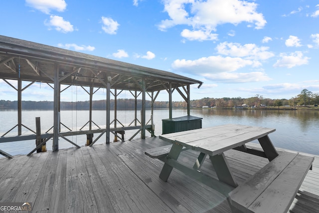 dock area featuring a water view