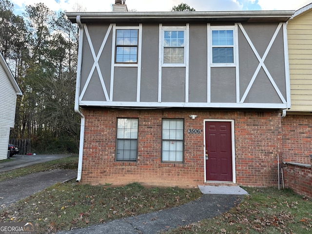 view of townhome / multi-family property