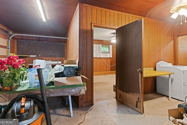 interior space with washer / dryer and ceiling fan