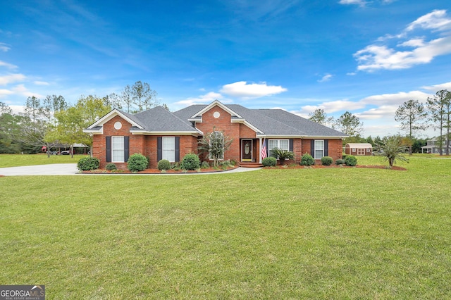 single story home with a front yard