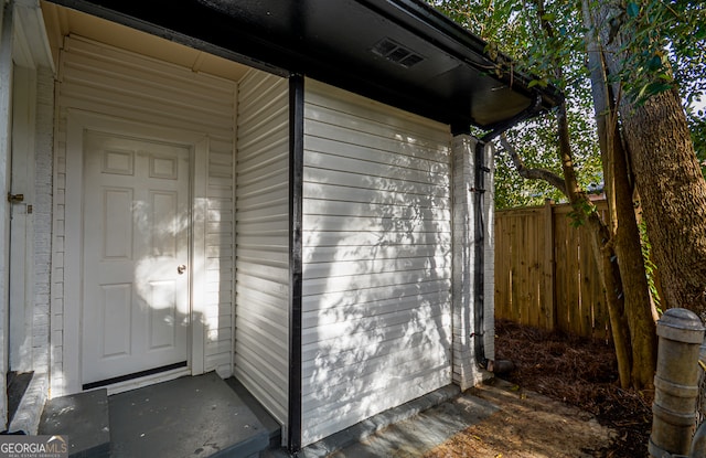 view of property entrance