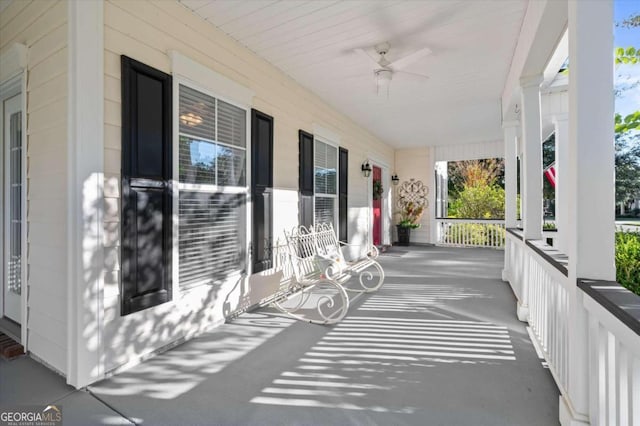 view of patio with ceiling fan