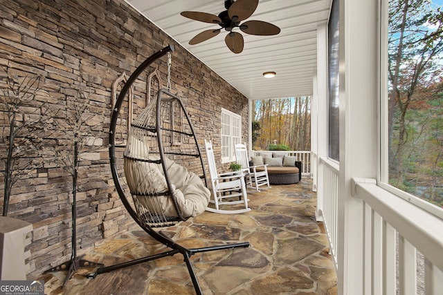 view of patio with ceiling fan