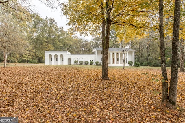 view of front of house