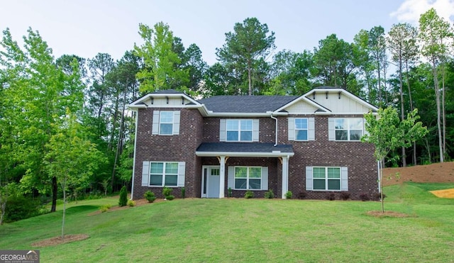 view of front of house featuring a front yard