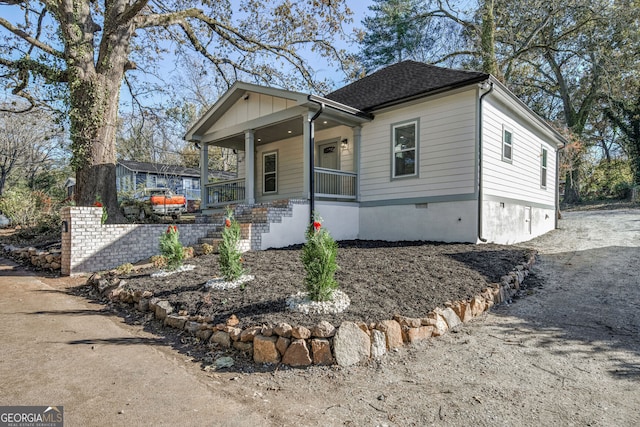 view of front of house featuring a porch