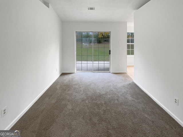 view of carpeted spare room