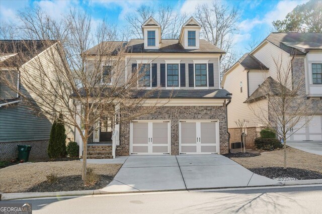 view of front facade with a garage