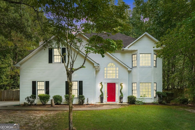 front of property featuring a front yard