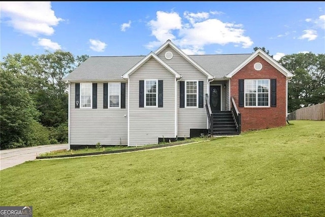 view of front of property with a front yard