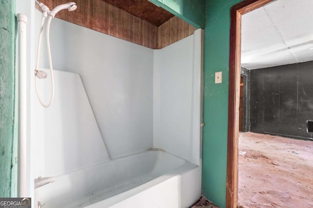 bathroom featuring shower / bathing tub combination