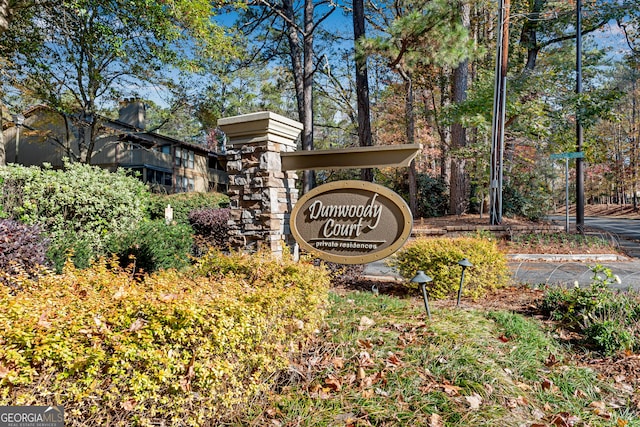 view of community / neighborhood sign