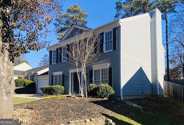 view of front facade featuring a garage