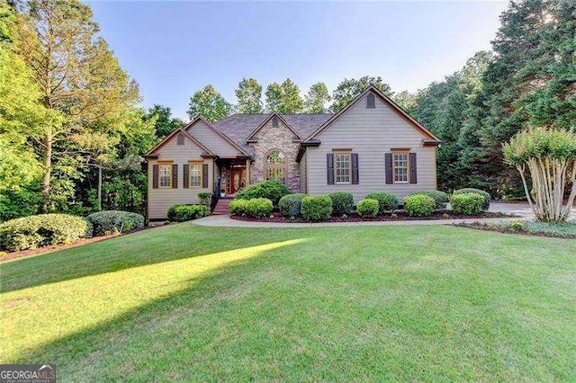 view of front of home with a front yard