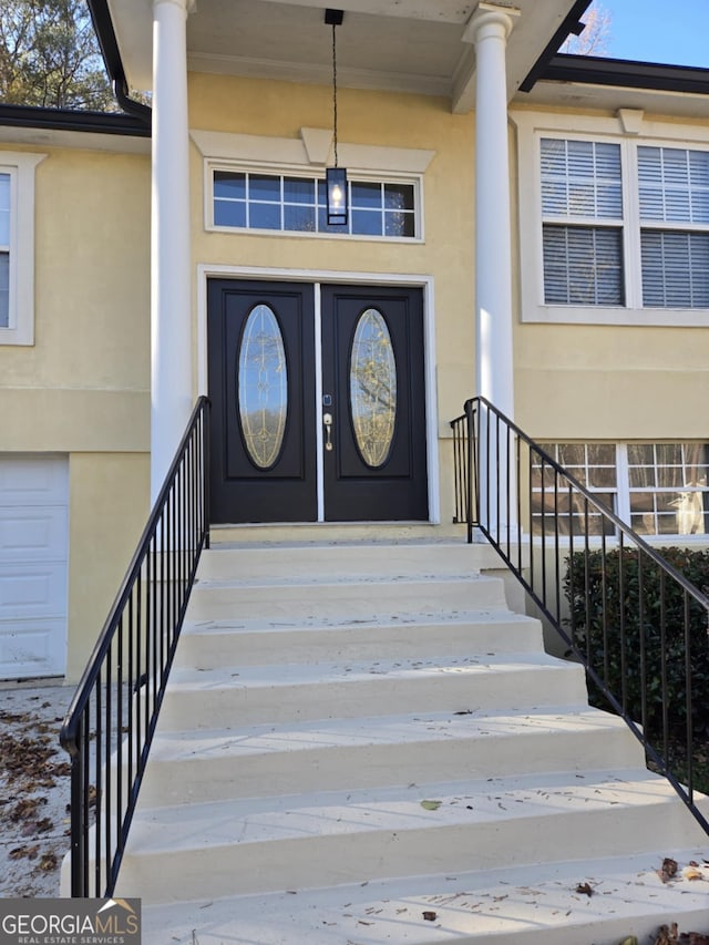 view of property entrance