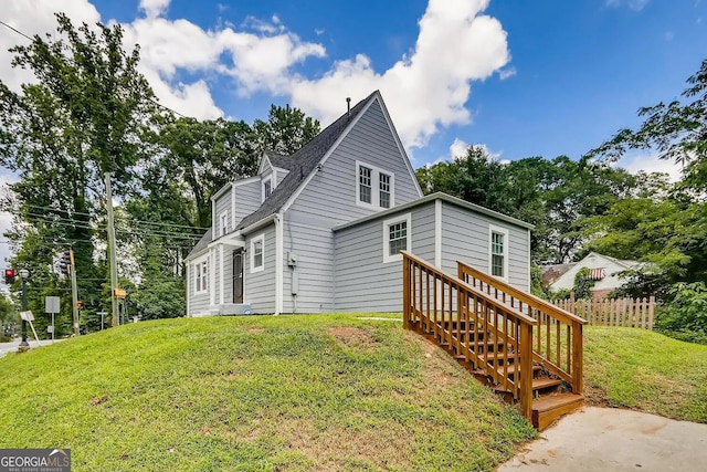 exterior space featuring a lawn