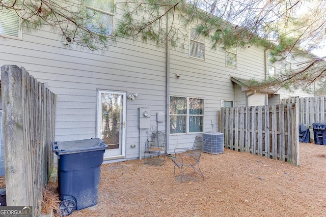 510 Jefferson Chase St, Atlanta, GA 30354 - full bathroom featuring a garden tub, baseboards, and tile patterned flooring