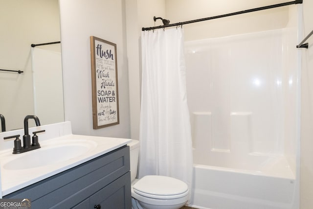 full bath featuring toilet, vanity, and shower / bathtub combination with curtain