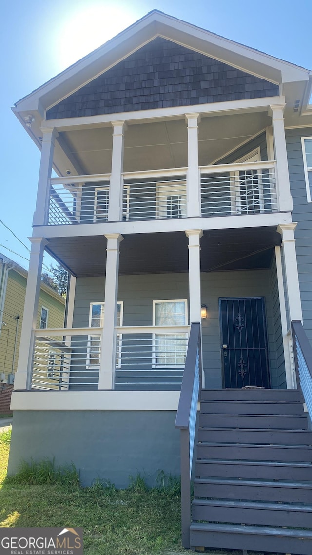 view of front of property with a porch