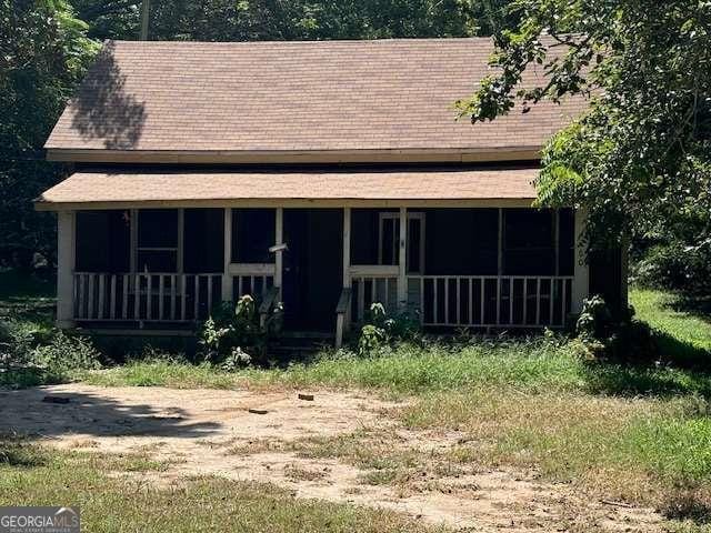 bungalow-style house with covered porch